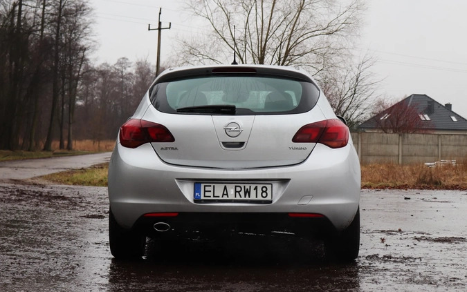 Opel Astra cena 24999 przebieg: 179000, rok produkcji 2010 z Tarnogród małe 436